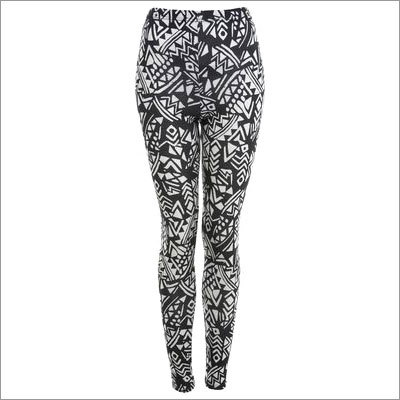महिलाओं की प्रिंटेड लेगिंग