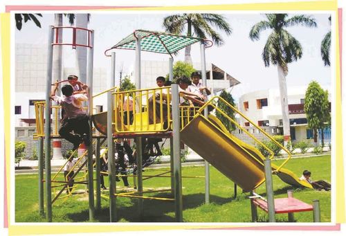 स्टील मल्टीप्ले स्टेशन