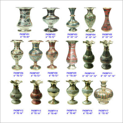 पीतल के फूलदान