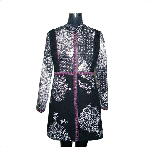 Printed Duster Age Group: 20-30