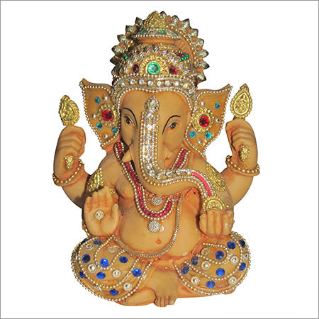 पत्थर जड़े हुए गणेश की प्रतिमा