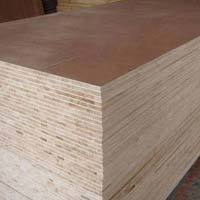 1.8 मिमी कोर प्राइम ब्लॉक बोर्ड