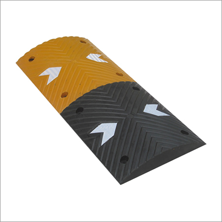Road Speed Breaker - PE/PU/Rubber, 500x300x50 mm, Black and Yellow | Manual Function, Lightweight Design 4.3-5.4 kg