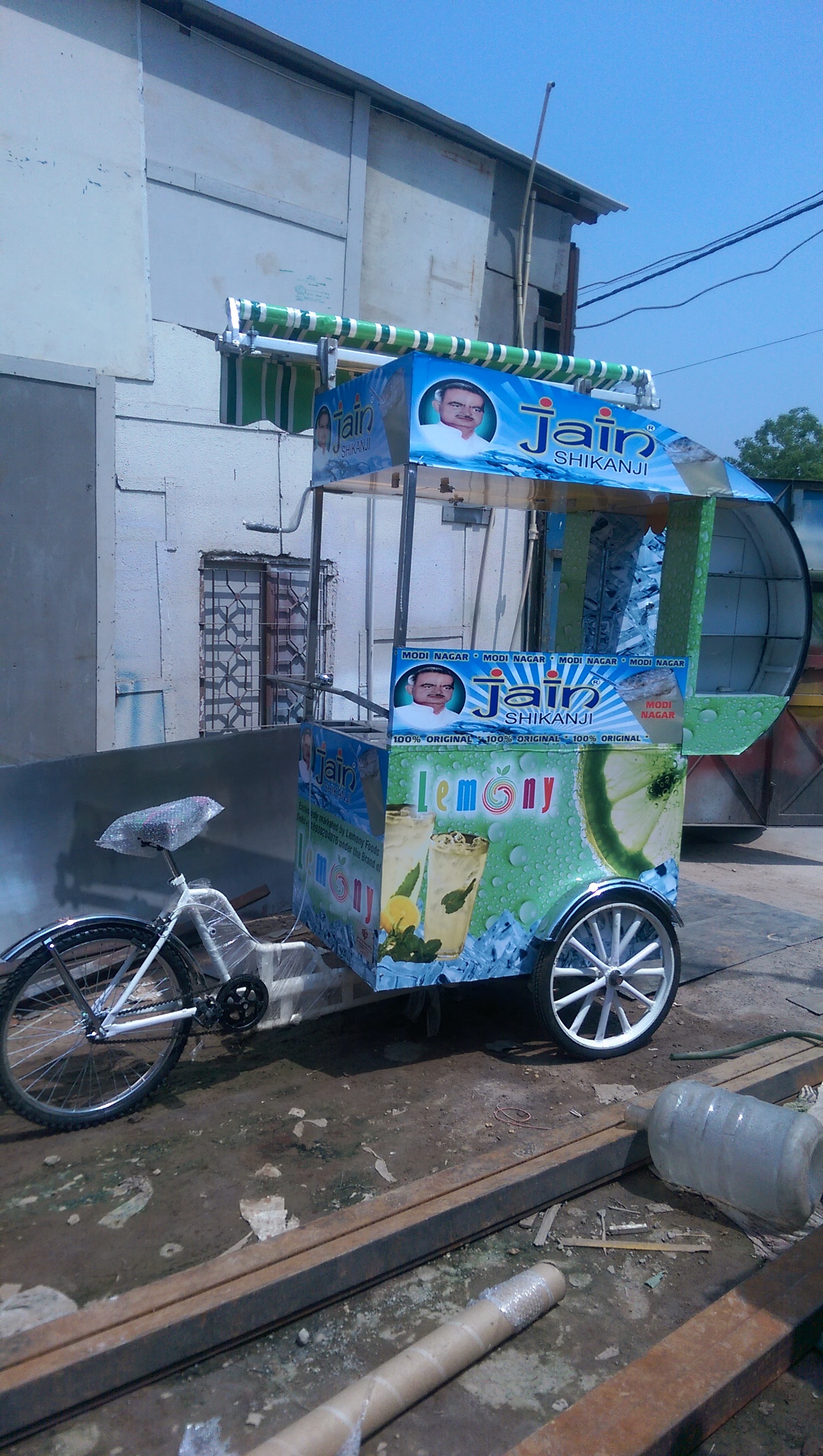Soda Lemon Cart