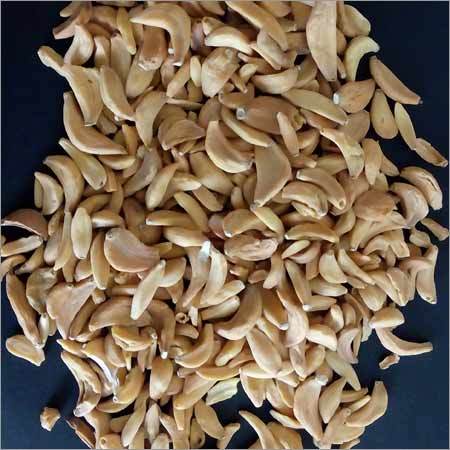 सूखे लहसुन की कलियाँ