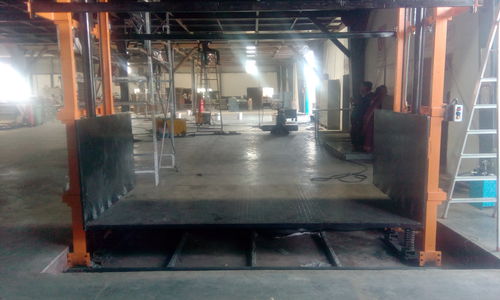 स्ट्रांग ड्यूल मास्ट गुड्स लिफ्ट