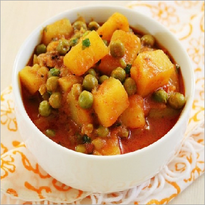 आलू मटर फुल प्लेट