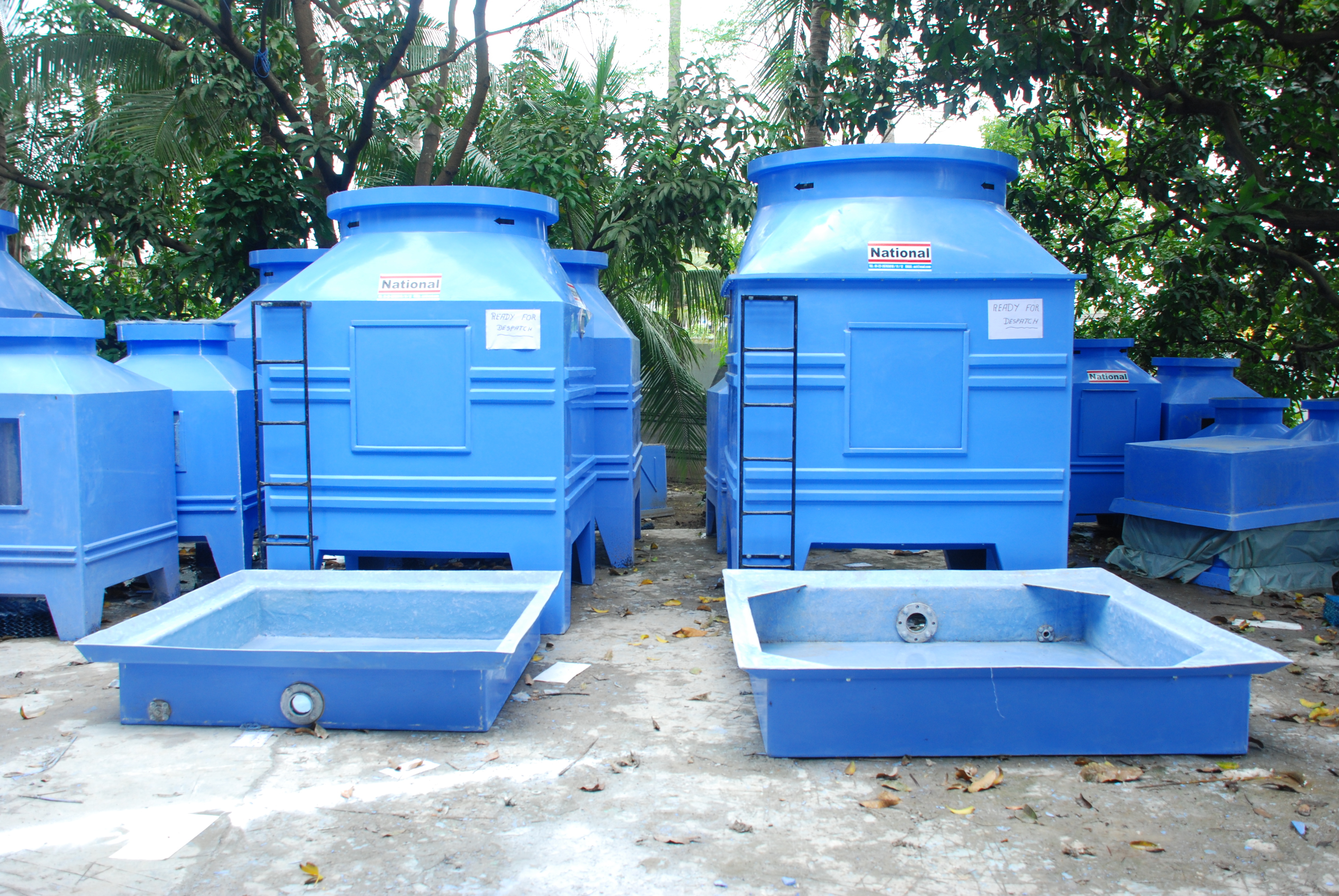 Frp Induced Draft - Frp, Customized Dimensions (L*w*h), Induction Motor, Water & Air Cooling, 85 Db Noise Control, Multi-material Nozzle Options