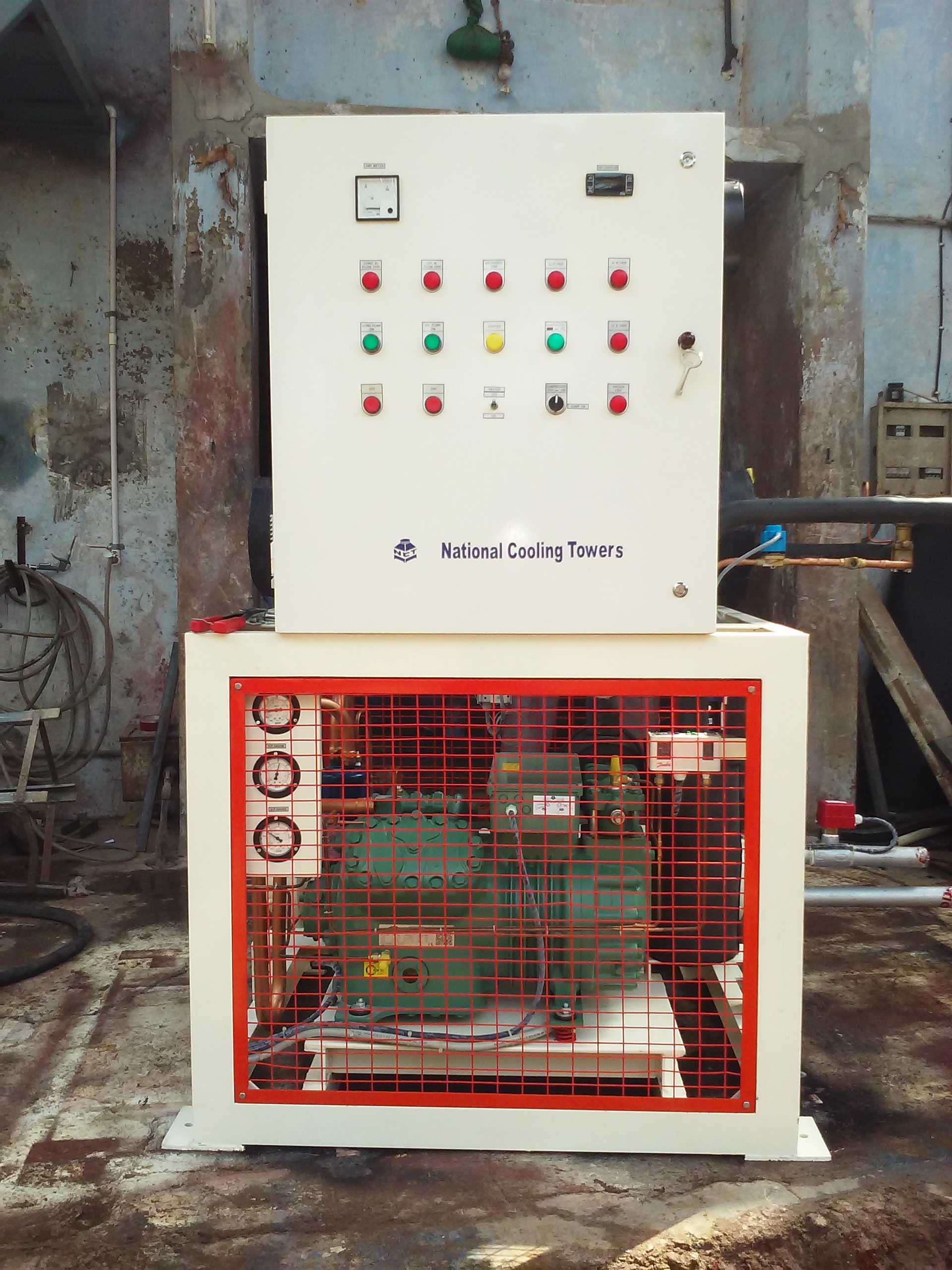 Frp Induced Draft - Frp, Customized Dimensions (L*w*h), Induction Motor, Water & Air Cooling, 85 Db Noise Control, Multi-material Nozzle Options