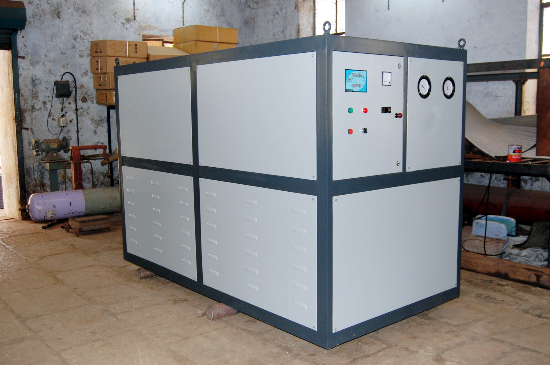 Frp Induced Draft - Frp, Customized Dimensions (L*w*h), Induction Motor, Water & Air Cooling, 85 Db Noise Control, Multi-material Nozzle Options