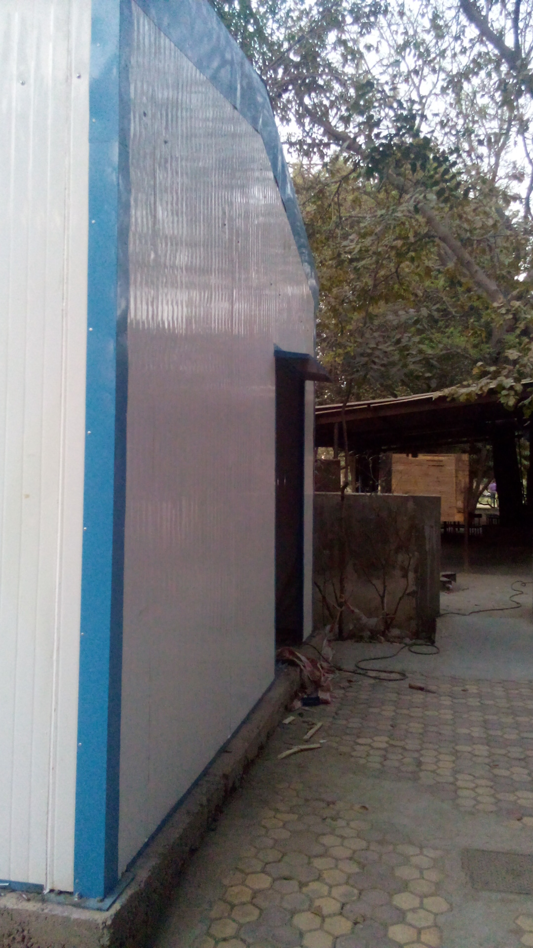 Prefabricated Classroom Roof Material: Metal Sheet