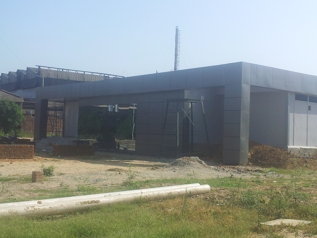 Portable Office - Fiber Silica & Particle Board, 200'x150' | Prefabricated, Modular, Durable, Cost-effective, Quick Installation, Easy Maintenance