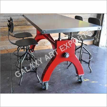 आयरन गार्डन बेंच