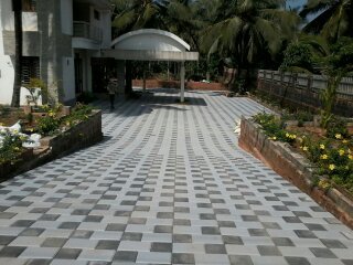 पेवर कर्ब ब्लॉक्स