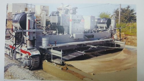 Slip Form Paver On Rental - Automatic Grade: Manual