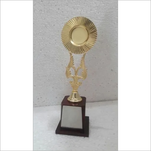 कस्टम मेटल ट्रॉफियों