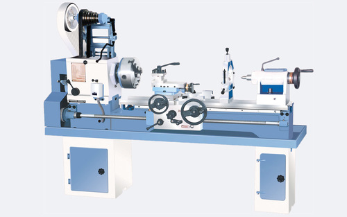 Belt Driven Medium Duty 215 Rajkot Lathe