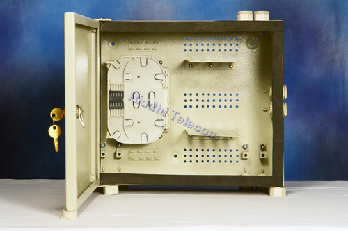 वितरण बॉक्स के साथ डब्ल्यू/एम फाइबर स्प्लिटर