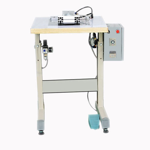 कप मास्क नोज़ क्लिप असेंबलिंग मशीन आयाम (L* W* H): 700X600X950 मिलीमीटर (मिमी)