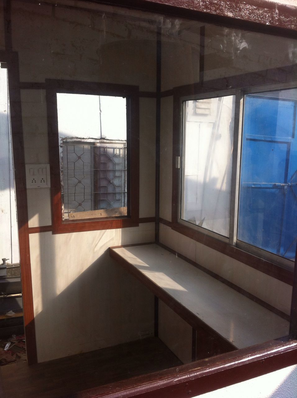 Security Guard Cabin