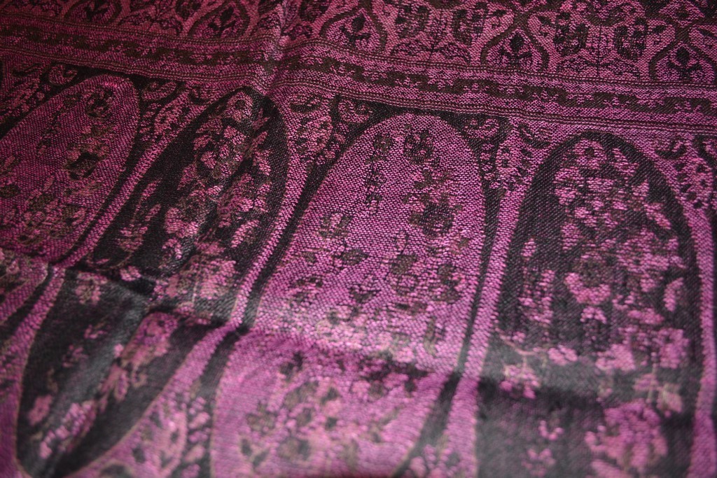 Poly Silk Reversible Stole - 100% Polyester, 80x200 Cms | Unisex, Random Colors, Customizable Design