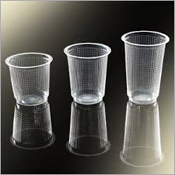 प्लास्टिक के चश्मे