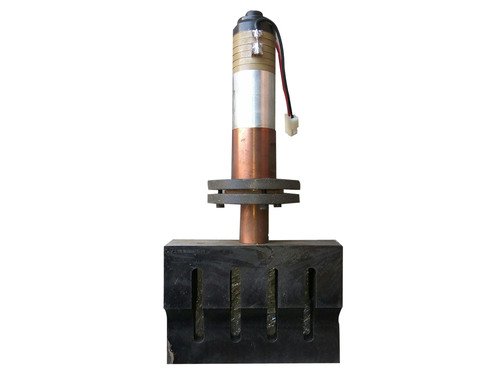 अल्ट्रासोनिक ट्रांसड्यूसर-बूस्टर-हॉर्न फ़्रिक्वेंसी: 15 किलोहर्ट्ज़ (Khz)