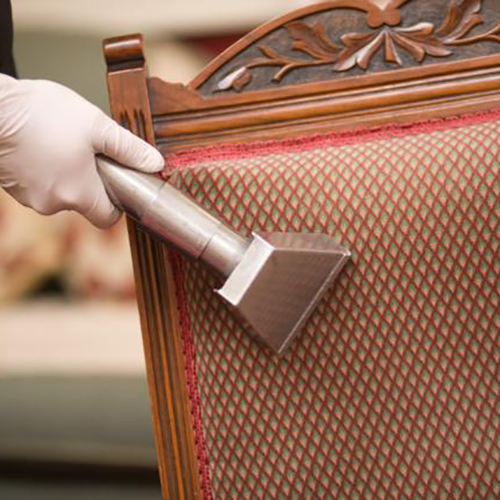 सोफ़े की कुर्सी की सफ़ाई सेवा