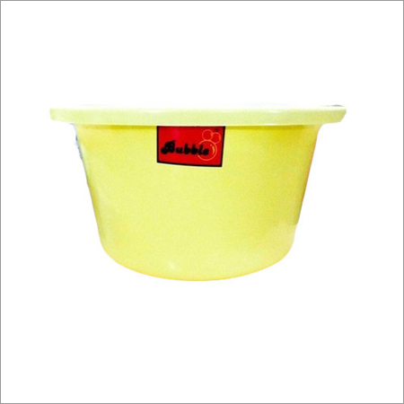 रंगीन प्लास्टिक टब