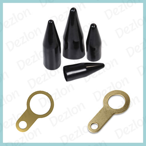 ब्लैक एंड गोल्डन ब्रास अर्थ टैग एंड श्राउड