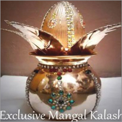 तांबे का मंगल कलश