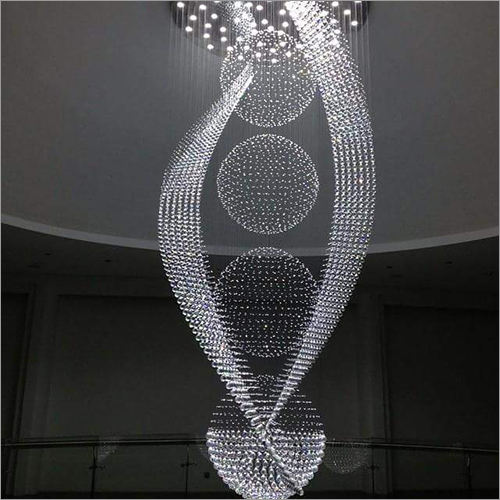 सीढ़ी की रोशनी वाला झूमर