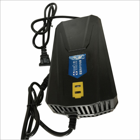 Lithium Ion Battery Trickle Charger
