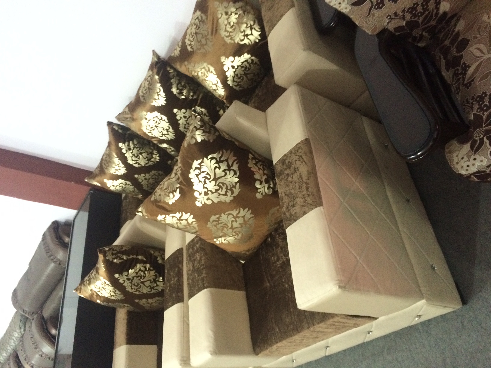 5 Seater Sofas Carpenter Assembly