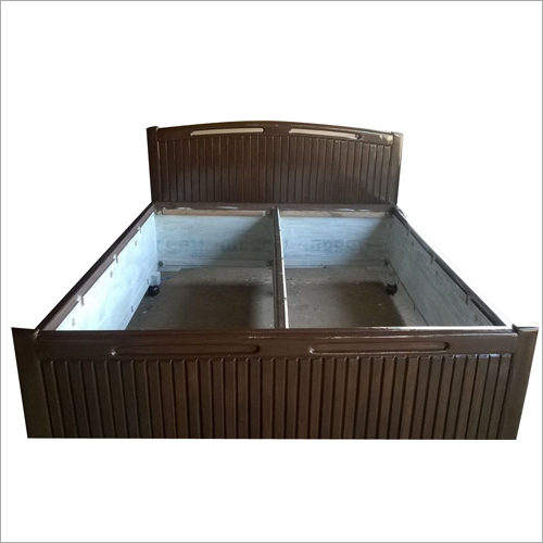 लकड़ी का दोहरा बिस्तर