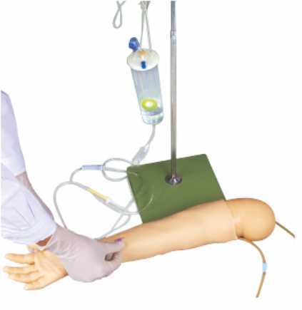 बच्चे के IV प्रशिक्षण कलाई