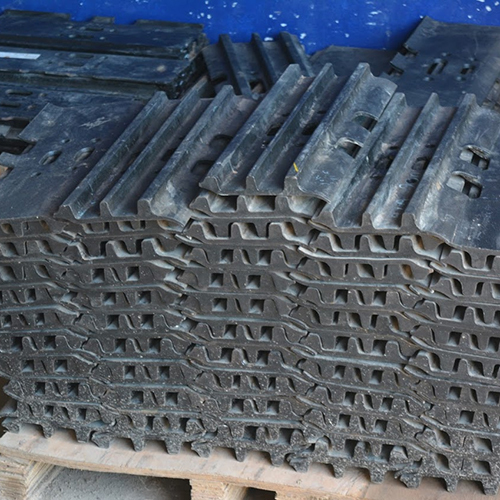 ट्रैक प्लेट जूते