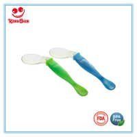 Silicone Infant Feeding Spoon With Curved Handle