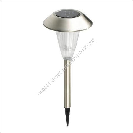 सौर ऊर्जा से चलने वाले बाहरी लाइट्स