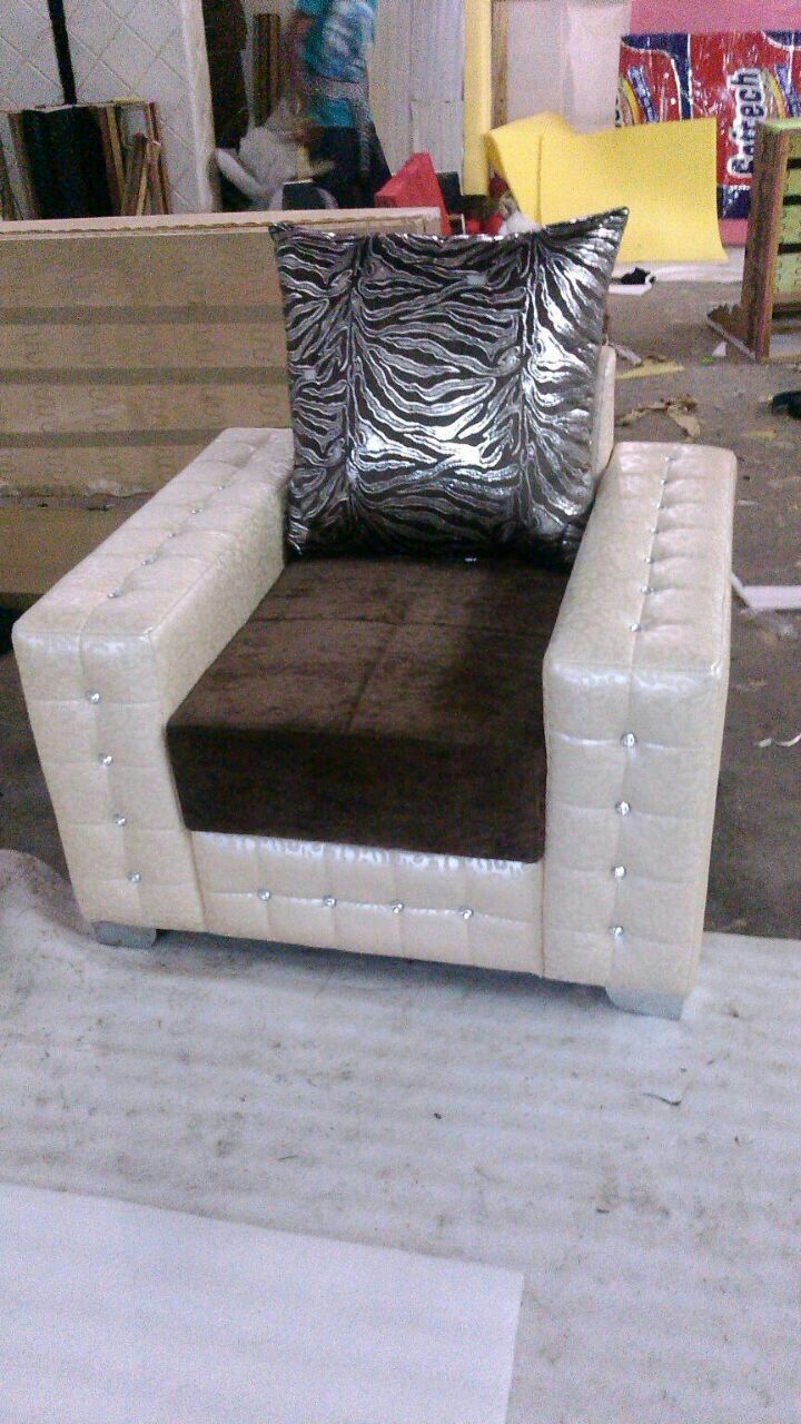 5 Seater Sofas Carpenter Assembly