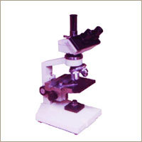 ट्रिनोक्युलर माइक्रोस्कोप