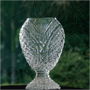 क्रिस्टल का फूलदान