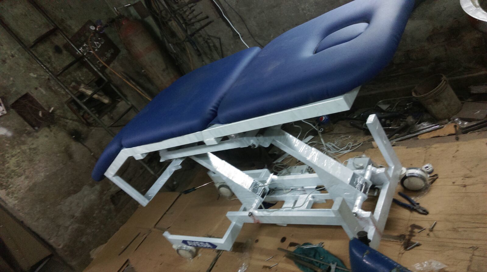 Hi Low Treatment Table Motorized 3 Section Single Motor Age Group: Infants