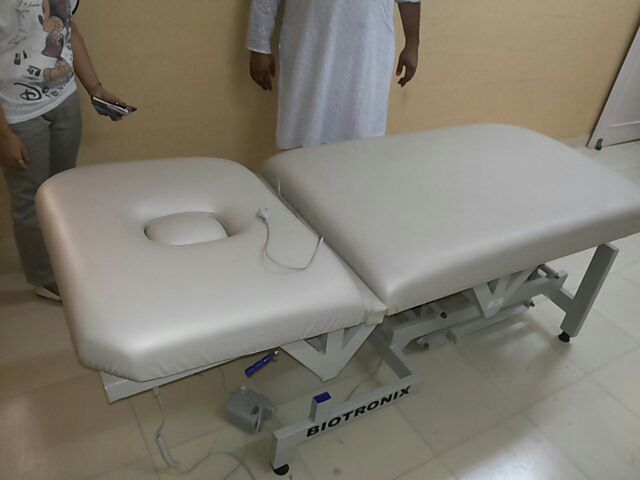 Hi Low Treatment Table Motorized Dual Section Sing Age Group: Children