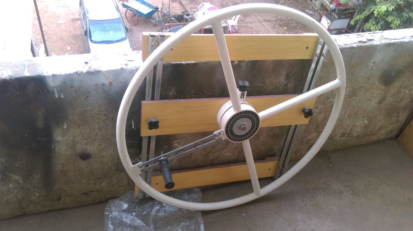 Shoulder Wheel Big Wall Mounted Age Group: Children