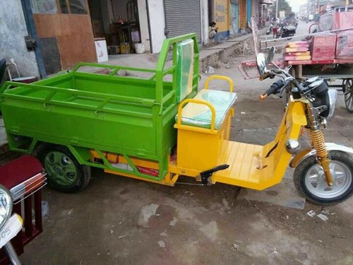 Electric Rickshaw Loader