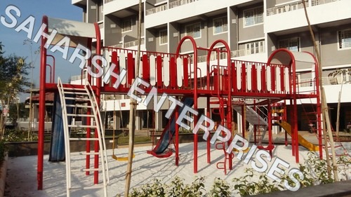 बगीचे के स्लाइड