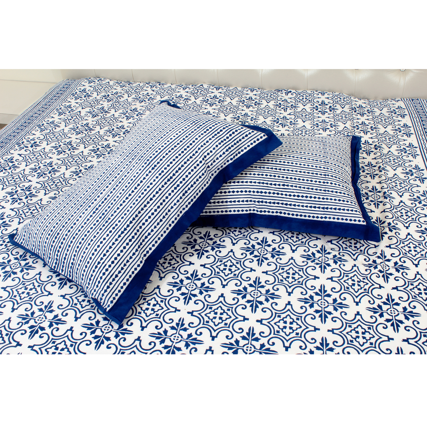 Fresh Blue Cotton Printed Bed Sheets