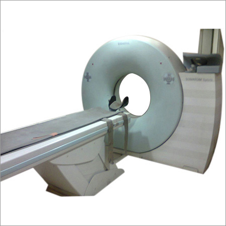 सीटी स्कैन मशीन