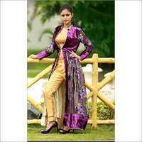 फ्रंट कट कुर्तियां